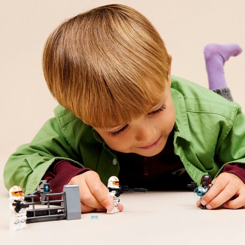 Lego star wars - opsada mandalora &amp;ndash; borbeno pakovanje (75449) Slike