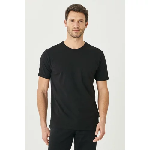 AC&Co / Altınyıldız Classics Men's Black Slim Fit Slim Fit 100% Cotton Crew Neck Pocket T-Shirt.
