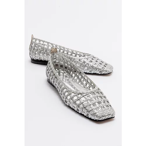 LuviShoes ARCOLA Women's Silver Knitted Patterned Flats