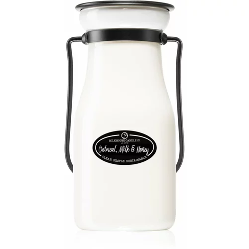 Milkhouse Candle Co. Creamery Oatmeal, Milk & Honey dišeča sveča Milkbottle 226 g
