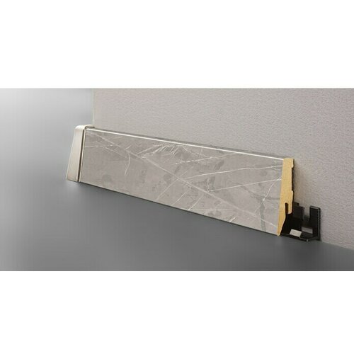 LOGOCLIC Podna kutna lajsna (260 cm x 18 mm x 58 mm, MDF) Slike