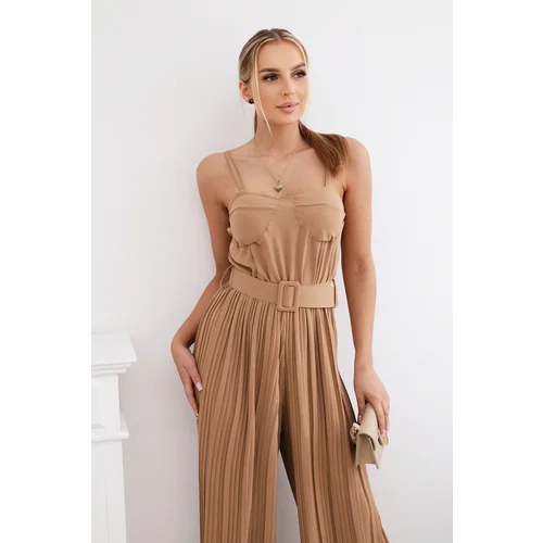 Kesi Włoski Włoski Pleated jumpsuit with straps camel