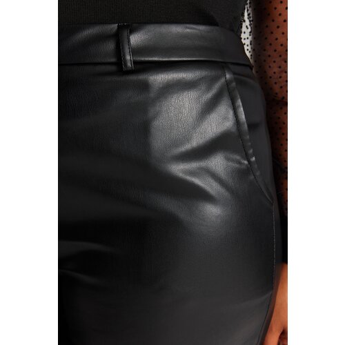 Trendyol Curve Black Wide Cut Faux Leather Woven Trousers Cene