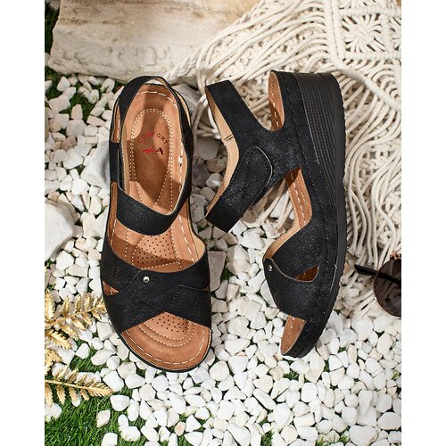 Resti Women's Obbiave low-heeled sandals Cijene