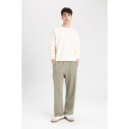 Nikka Oversize Fit Pocket Straight Leg Sweatpants