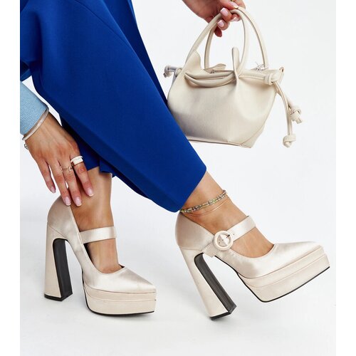 Gemre Light beige pumps on a high block heel Mikea Cijene