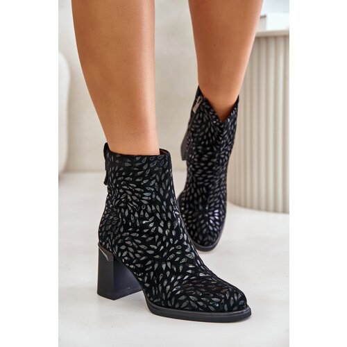 Kesi Suede ankle boots on a heel with decorative embossing D&amp;amp;A black Slike