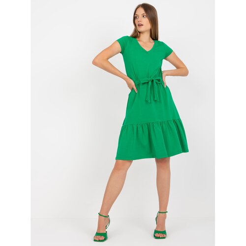Fashion Hunters Basic green dress with binding RUE PARIS Slike
