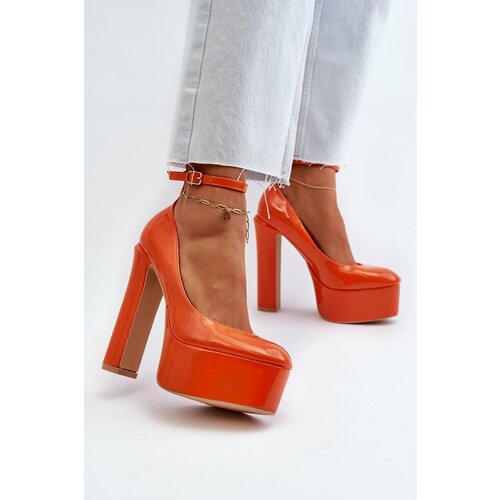 Kesi Patented pumps with a massive platform and heel, Orange Ninames Cene