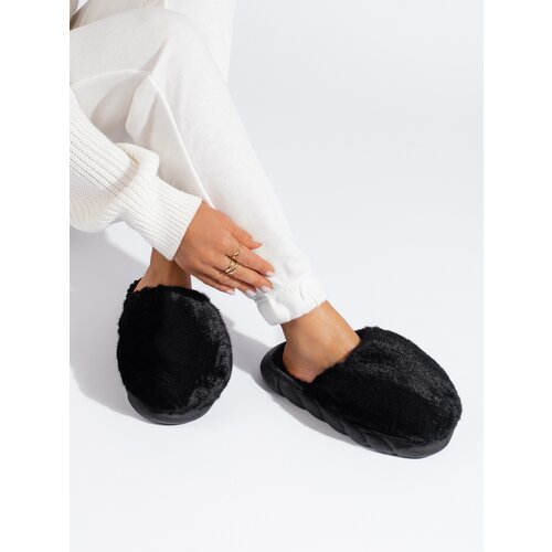 SHELOVET Women's black fur slippers with thick soles Slike