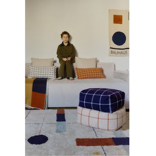 Lorena Canals Kremno bel tabure Geo Block &amp;ndash; Slike