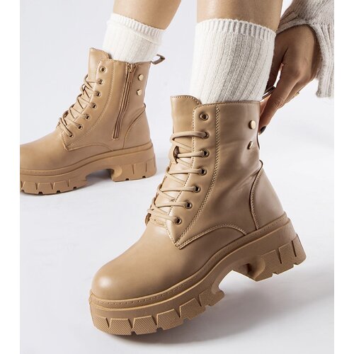 Gemre Beige boots on a thicker sole Melicucca Cene