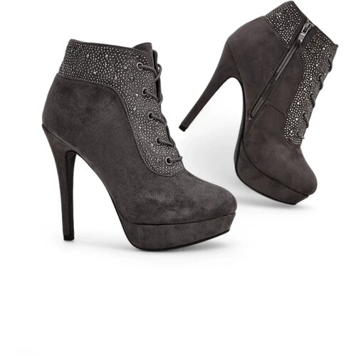 Resti Women's ankle boots with rhinestones Efelolo Cene