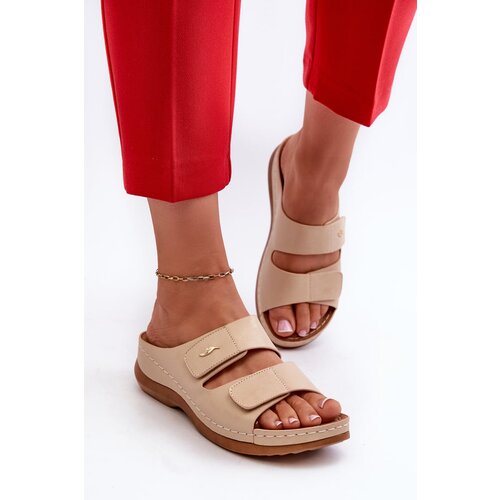 Kesi Lightweight women&amp;#039;s slippers made of eco leather, beige Frellia Slike