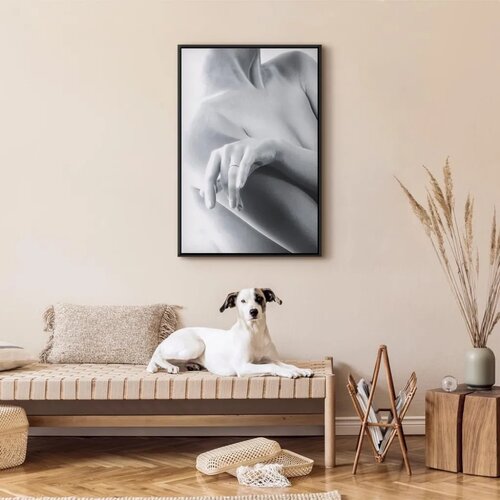  Slika - Feminine Delicacy (1 Part) Vertical 40x60 U crnom drvenom okviru Slike