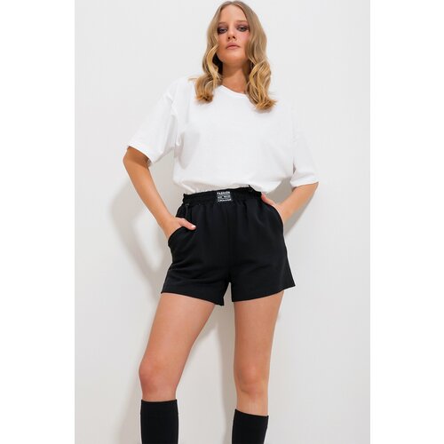 Trend Alaçatı Stili Women's Black Double Pocket Elastic Waist Woven Linen Shorts Slike