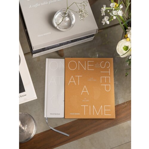 Printworks Dojenčkov dnevnik 64 str. One Step at a Time: A Book About the First Time in My Life &amp;ndash; Slike