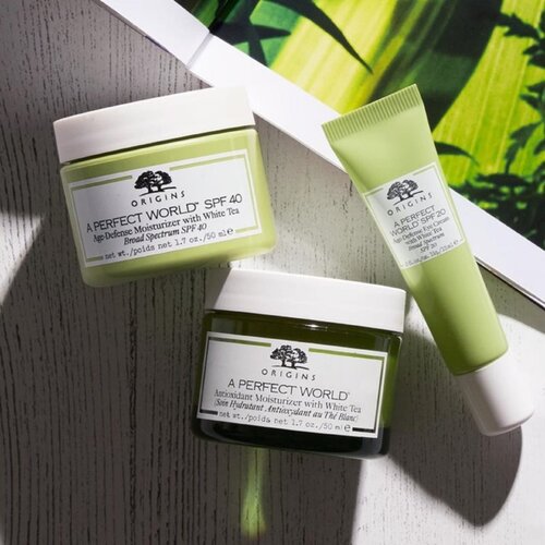 Origins A Perfect World Antioxidant Moisturizer with White Tea za&amp;scaron;čitna dnevna in nočna krema za obraz 50 ml za ženske Slike