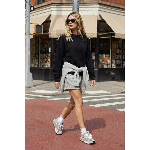 TRENDYOLMILLA ženski duks Twoaw26Sw00029, Crna-Black Slike