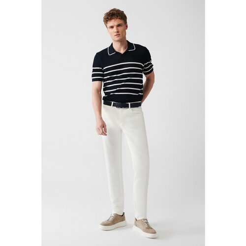 Avva Men's White Straight Wash Flexible Slim Fit Slim Fit Jeans Slike