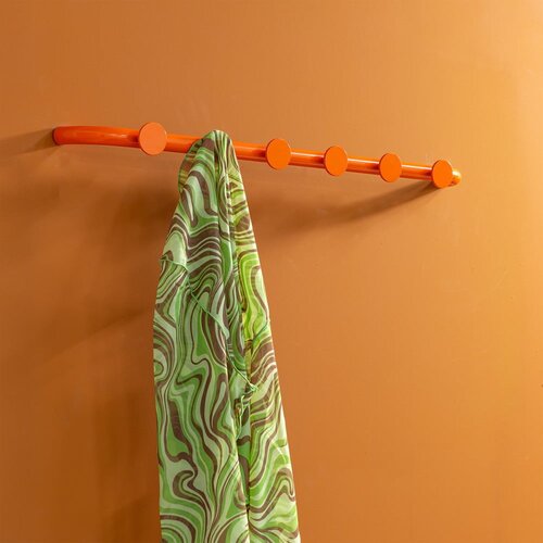Spinder Design Oranžen kovinski stenski obe&amp;scaron;alnik Retro &amp;ndash; Slike