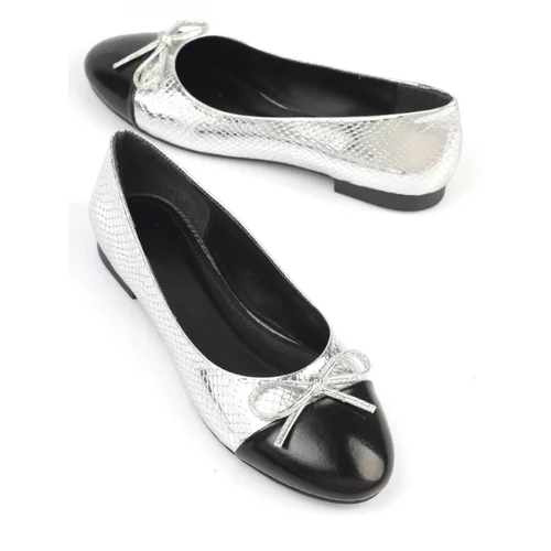 Capone Outfitters Capone Women's Flats