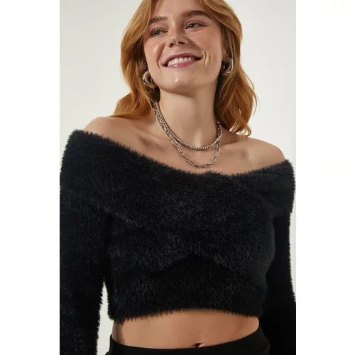 Happiness İstanbul Women's Black Cross Neck Bearded Crop Knitwear Sweater