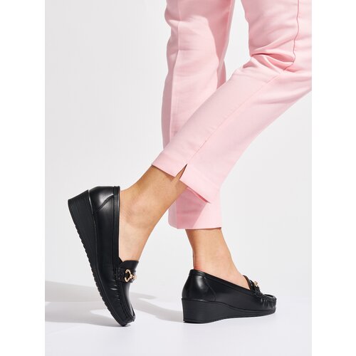 Shelvt Black women's wedge loafers with gold decoration Cijene