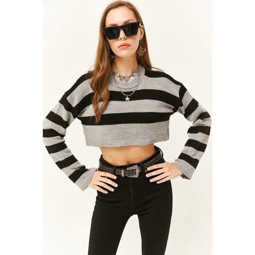 Olalook Women's Gray Spanish Sleeve Striped Crop Knitwear Sweater Slike