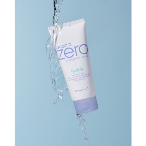 Banila Co clean it zero calming kremasta čistilna pena za pomiritev in okrepitev občutljive kože 150 ml Slike