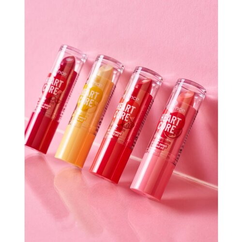 Essence Heart Core Fruity Lip Balm negovalen balzam za ustnice 3 g odtenek 04 Lucky Lemon Cene