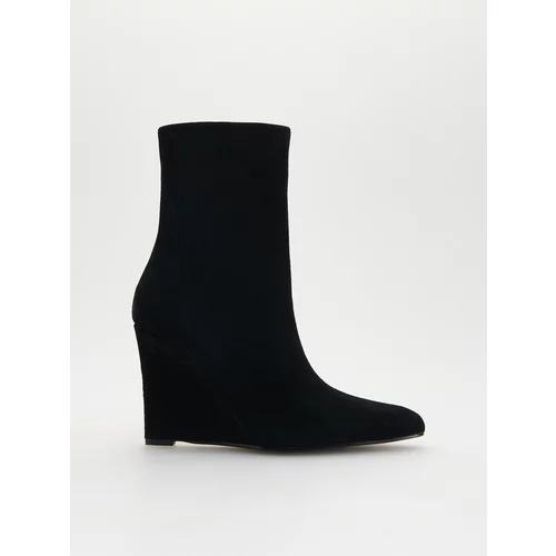 Reserved - LADIES` ANKLE BOOTS - crno