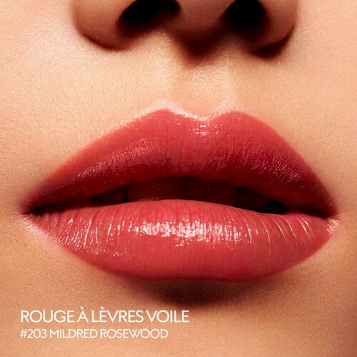 Gucci Beauty Rouge &amp;agrave; L&amp;egrave;vres Voile sjajilo za usne nijansa 203 Mildred Rosewood 3.5 g Slike