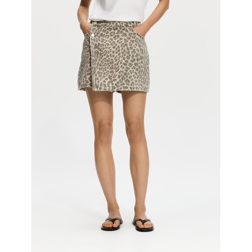 Reserved LADIES` SHORTS - bež Cijene