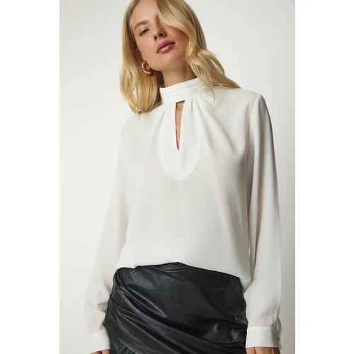 Happiness İstanbul Women's White Flowy Crepe Blouse with Window Detail