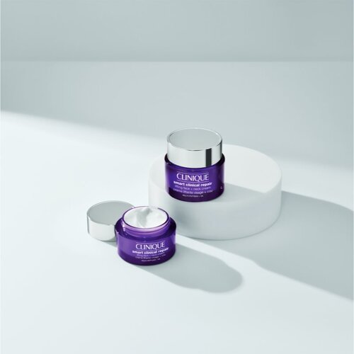 Clinique Smart Clinical&amp;trade; Repair Lifting Face + Neck Cream pomlajevalna krema za obraz in vrat 75 ml Slike