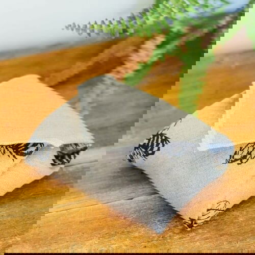 Helen Round ovoj za živila iz blaga - bee design Slike