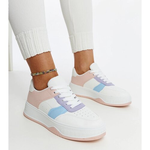 Gemre White and pink sneakers on a thicker sole Rafida Cene
