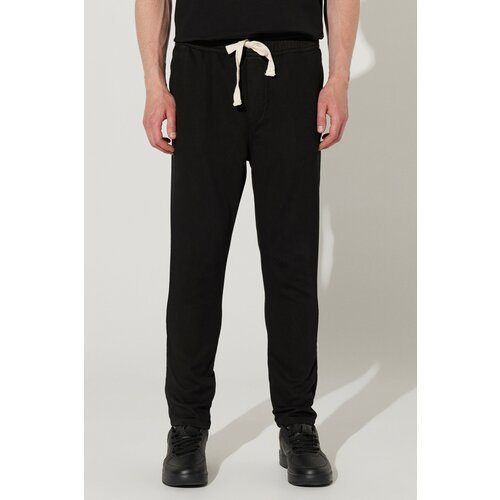 ALTINYILDIZ CLASSICS Men's Black Slim Fit Slim Fit Cotton Trousers with Side Pockets. Cene