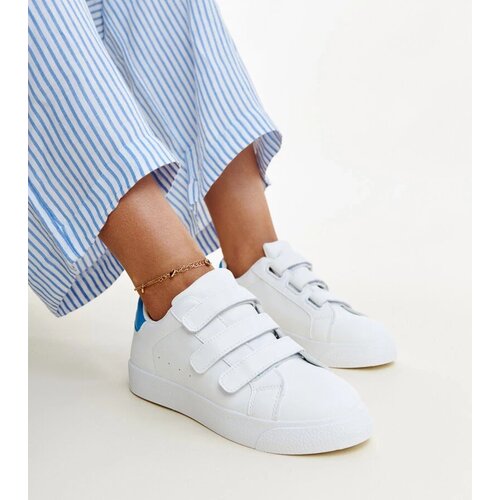 D/CEO White trainers Justar Cene