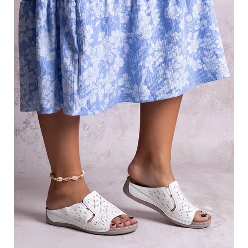 D/CEO Black sandals on a block heel Millo Cene