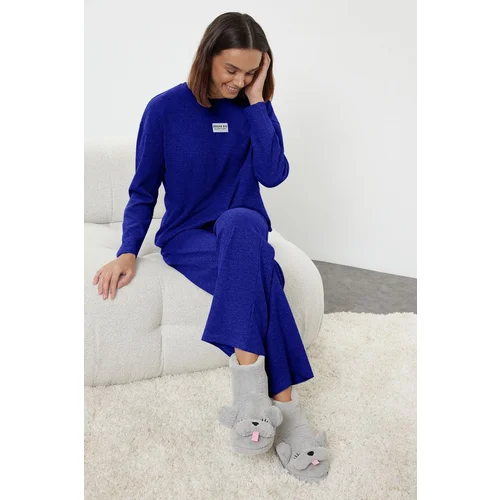 Trendyol Saks Slogan Label Detailed Waffle Fabric Knitted Pajama Set