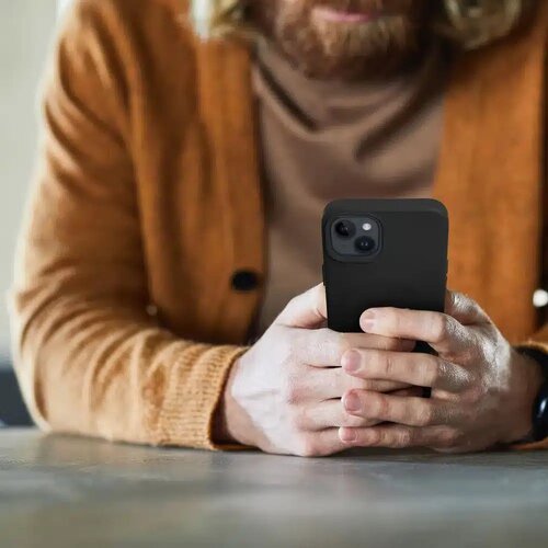 Roar kožna Mag Case maska kompatibilna s MagSafeom &amp;ndash; za iPhone 14 Plus crna Slike