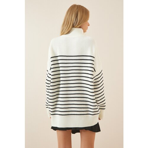  Women's Ecru Black Zippered Stand Up Collar Striped Oversize Sweater Cene