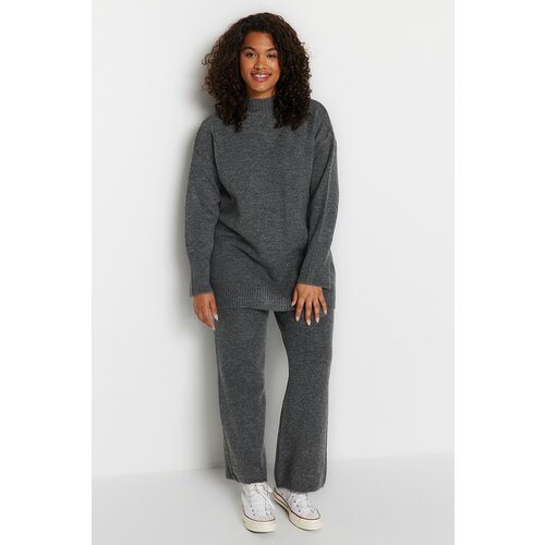 Trendyol Curve Plus Size Two-Piece Set - Gray - Relaxed fit Slike