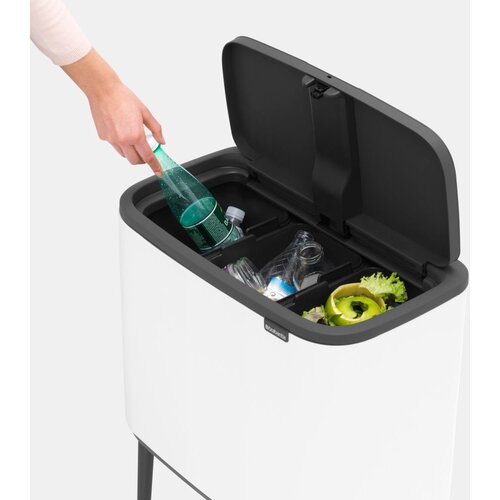 Brabantia Bo Touch Bin 3x11 litrov s tremi vložki iz umetne mase - Bela Slike