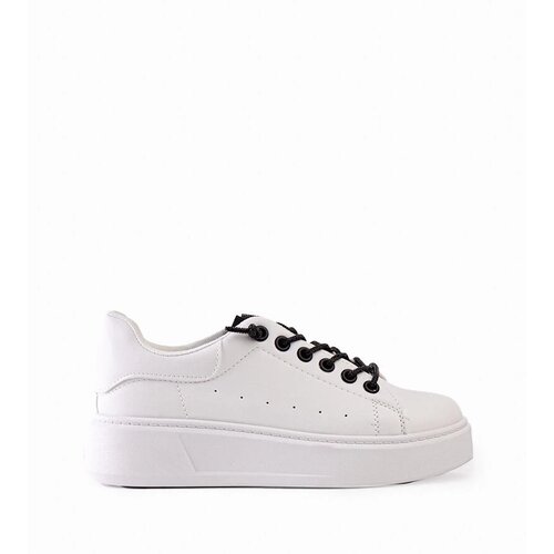 D/CEO White trainers Justar Cene