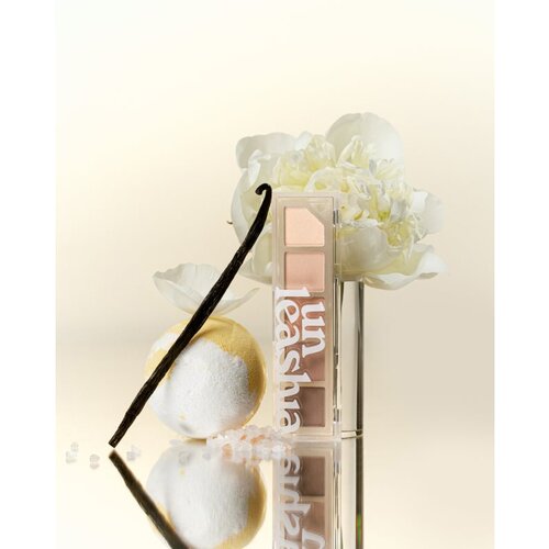 Unleashia Mood Shower Eye Palette paleta senčil za oči odtenek NO.1 Vanilla Shower 1 kos Slike