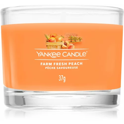 Yankee Candle Farm Fresh Peach mala mirisna svijeća bez staklene posude 37 g