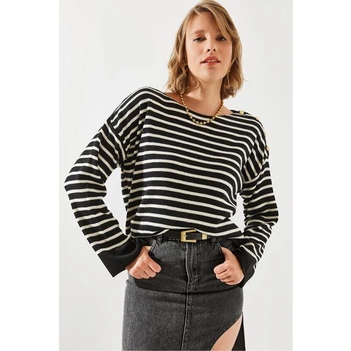 Bianco Lucci Women's Striped Shoulder Buttoned Sweater